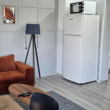 Ari Apart Apartment